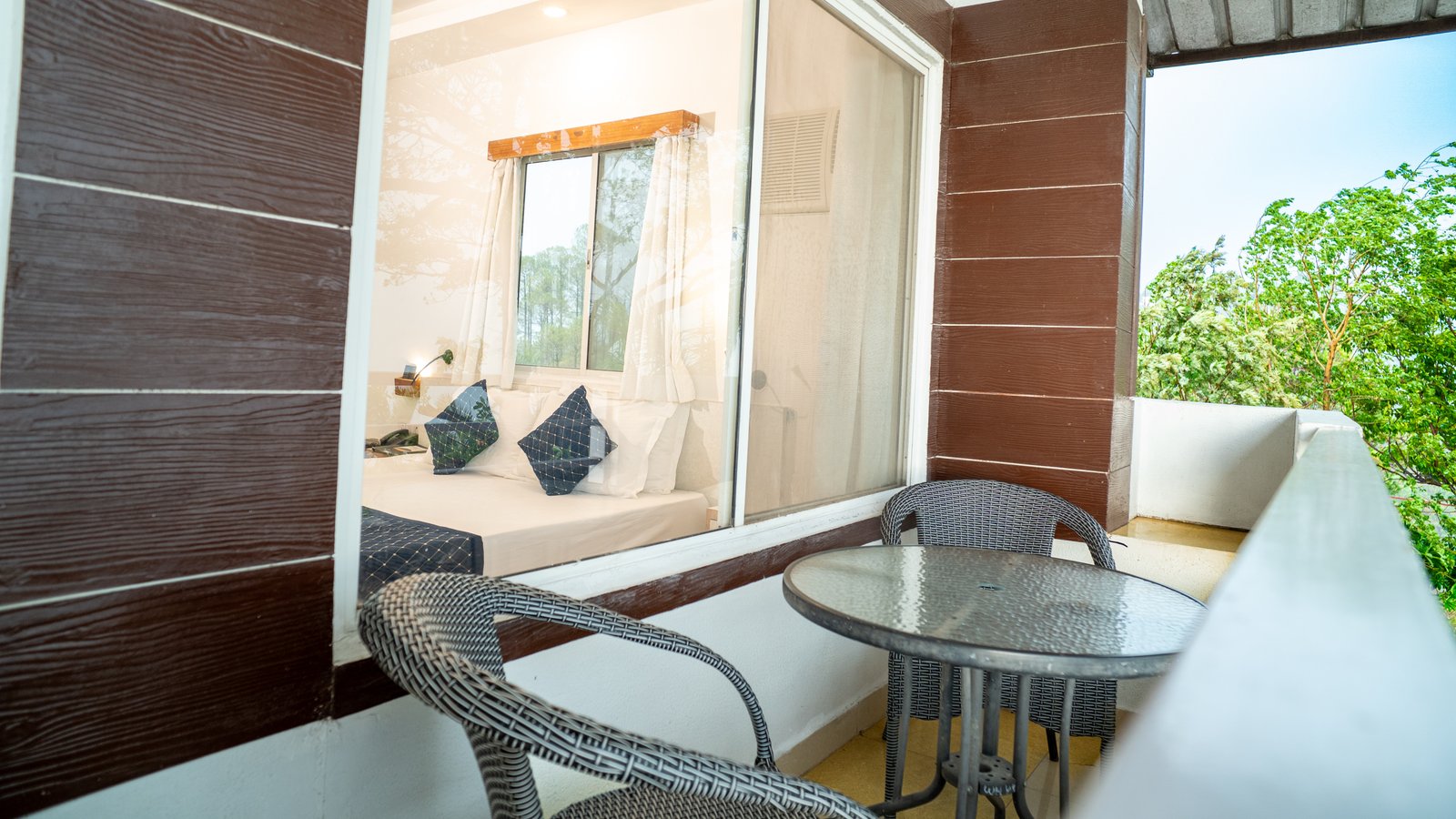 Woodhouse I balcony — The Sirmour Retreat Nahan