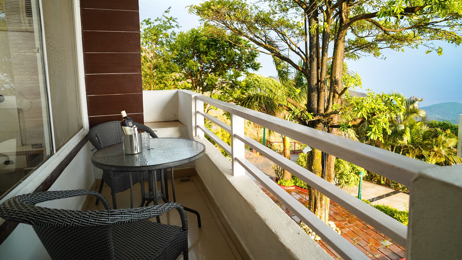 Woodhouse I room — The Sirmour Retreat Nahan