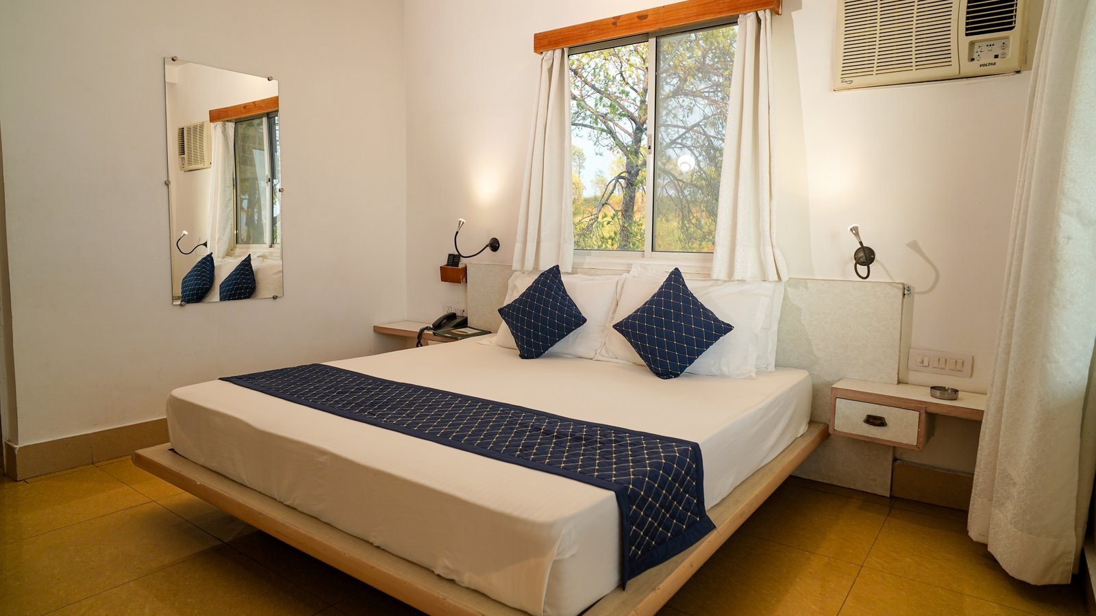 Woodhouse I room 5 — The Sirmour Retreat