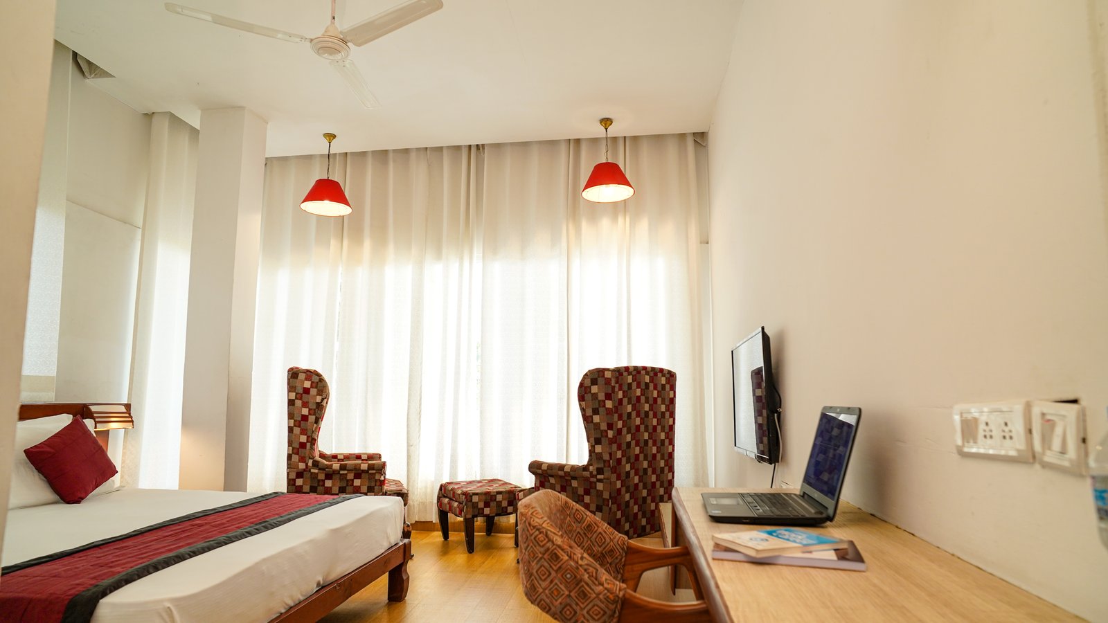 Woodhouse II room 2 — The Sirmour Retreat