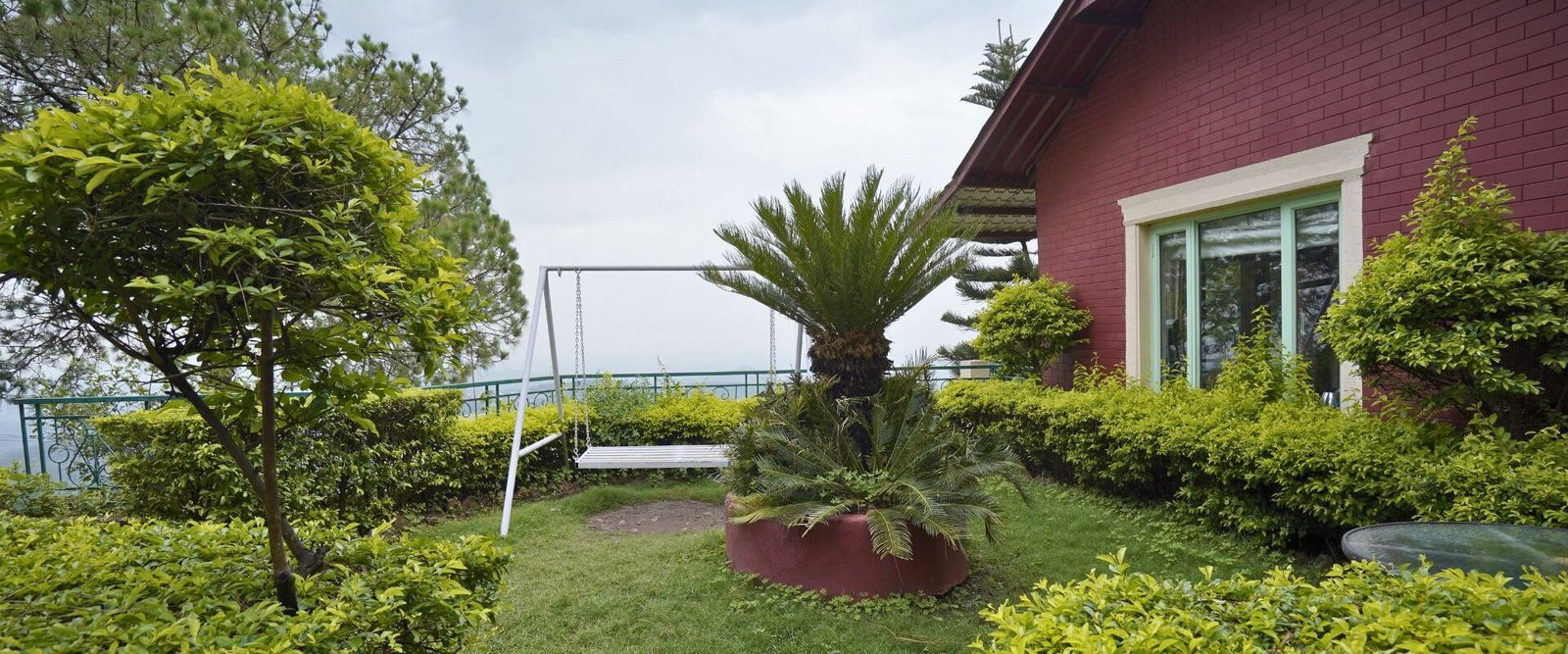 Bird Trail Cottage - The Sirmour Retreat